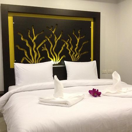 The Silk Hill Hotel Patong Exterior foto