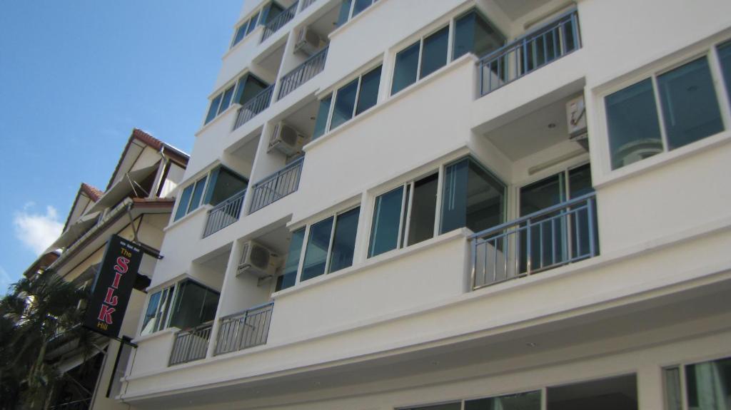 The Silk Hill Hotel Patong Quarto foto